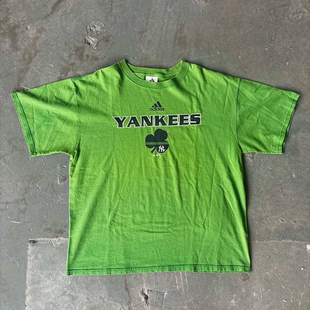 Retro Adidas NY Yankees Graphic Tee